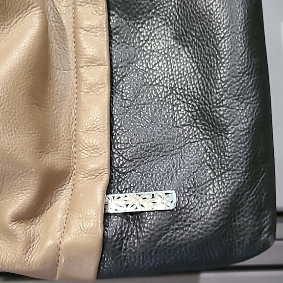 Brighton Tan and Black Leather Shoulder Purse - Picture 4 of 13